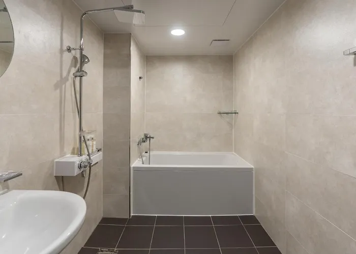 Hotel Two H