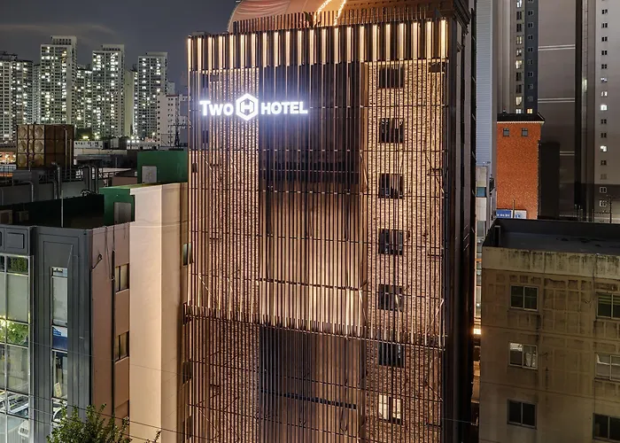 Hotel Two H